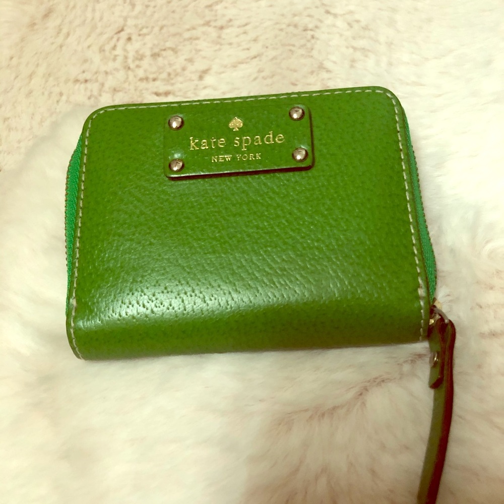 Kate Spade zip wallet